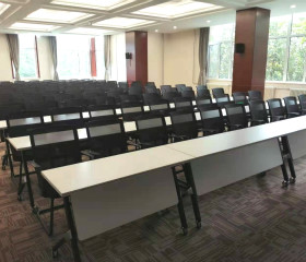 
                                    中國科學院大連化學物理研究所交流中心