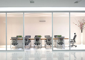
                                    大連玻璃隔斷